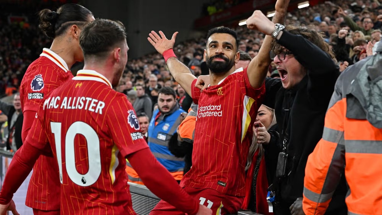 رئيس الإمارات يستقبل ولي العهد بحفاوة بالغة ..فيديو