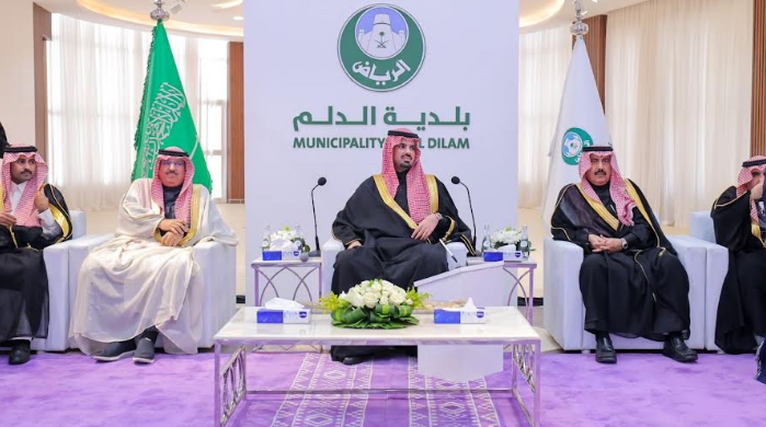أمين الرياض يدشن عقود مشاريع بلدية في الدلم بمبالغ تجاوزت 30 مليون ريال