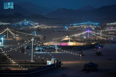 مخيّمات جدة البرية تجذب عشاق الأجواء الشتوية