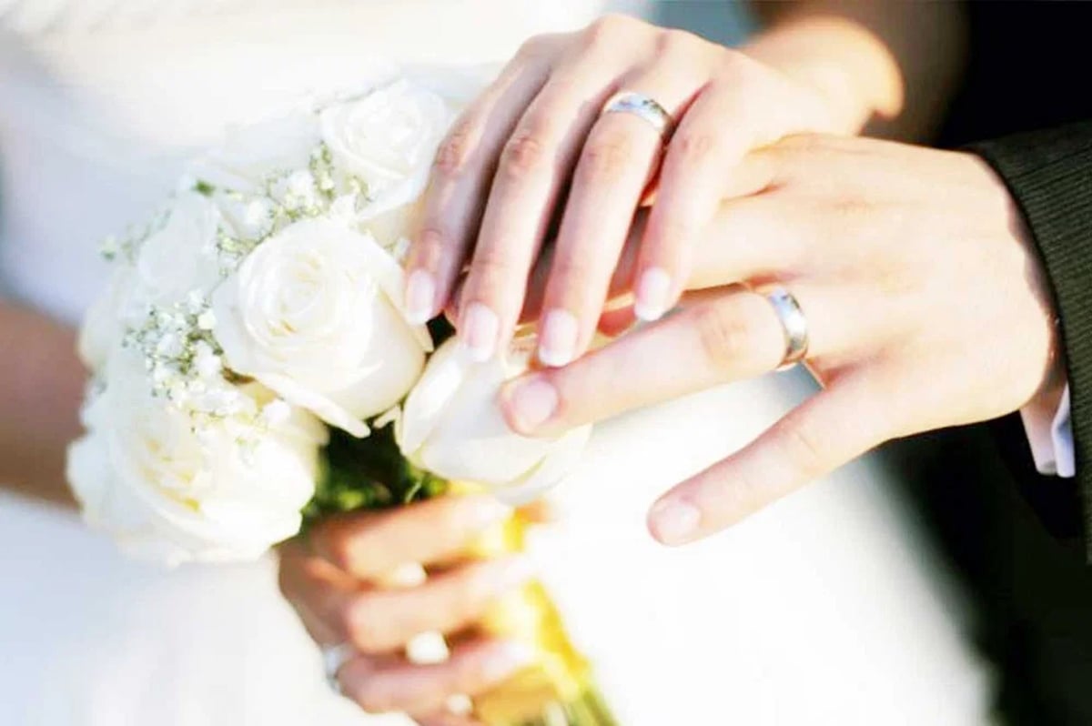 القبض على مأذون مزيف في مصر.. ما مصير عقود الزواج المحررة بيده؟