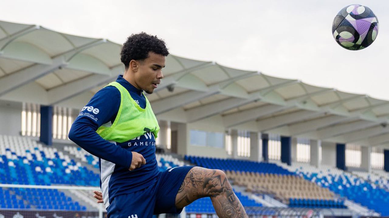 جاهزية كايو سيزار للمشاركة مع الهلال أمام القادسية