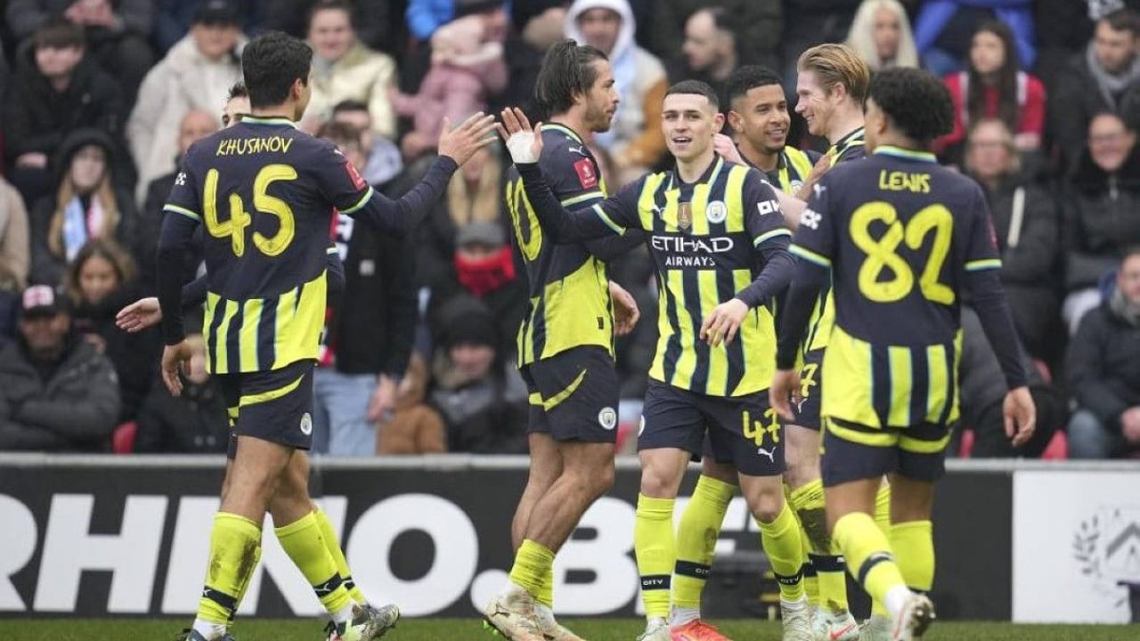 باريس سان جيرمان يجدد عقد حكيمي بأعلى راتب لظهير أيمن عالميًا