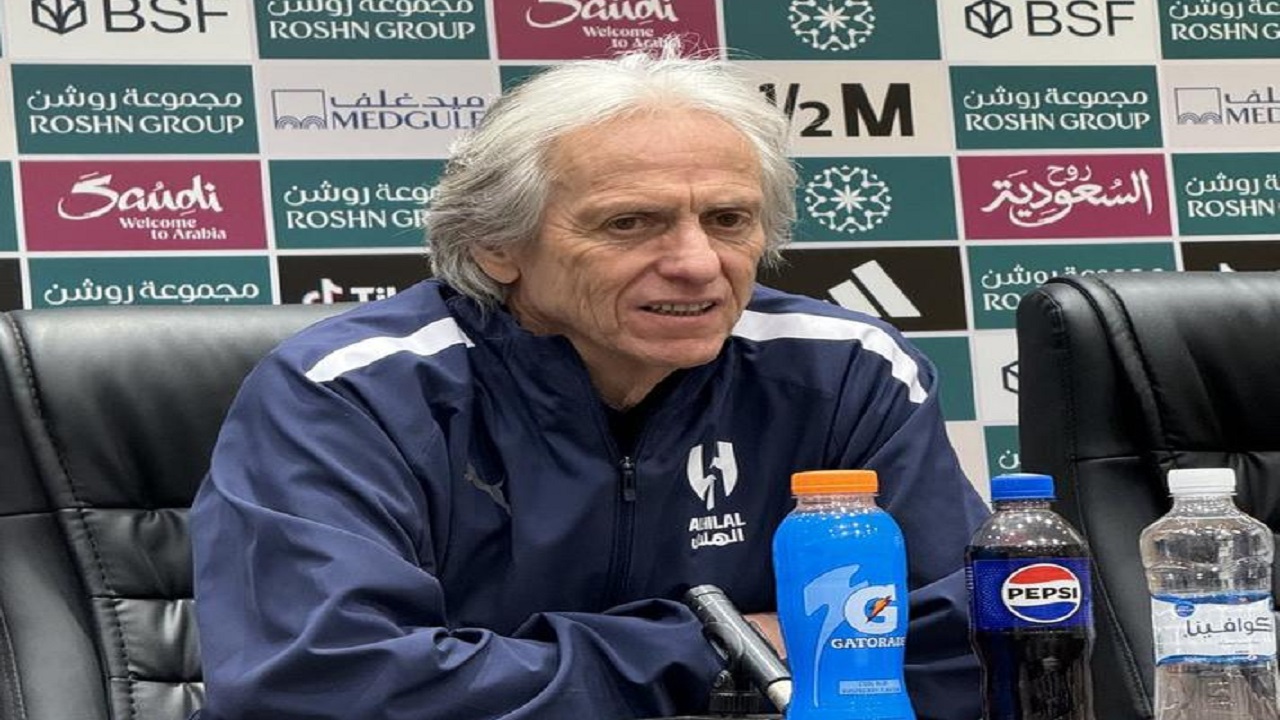 برونا تستعرض حملها بأحدث ظهور مع نيمار