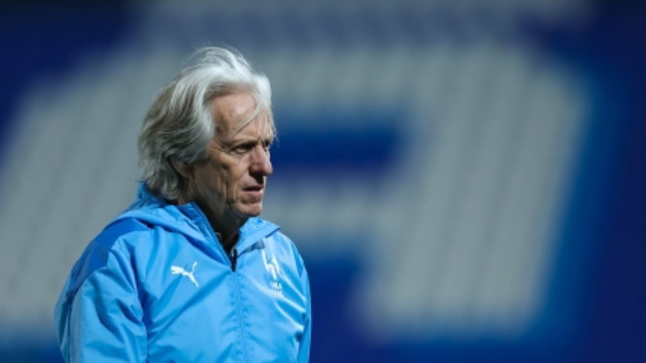 رنا مطر تعلق على سبب عدم زيادة وزنها: أفكارنا هي السبب وليست كمية الأكل .. فيديو